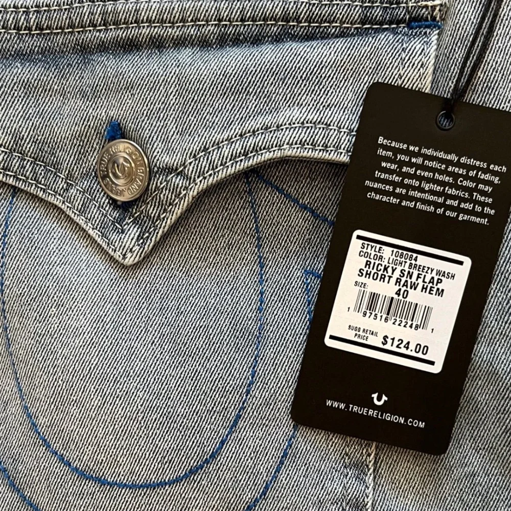 True Religion Mens Ricky Relaxed Straight Denim Shorts Light Breezy Wash 40‎ NWT